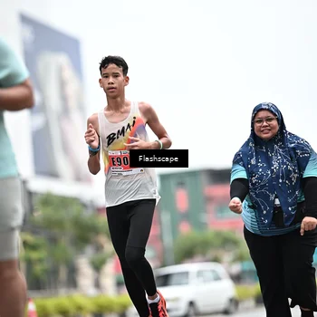 Runner Photo 8941668