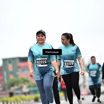 Runner Photo 8941773
