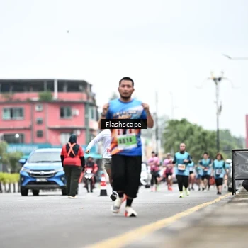 Runner Photo 8941940