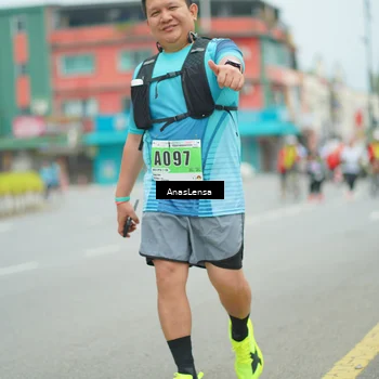 Runner Photo 8942105