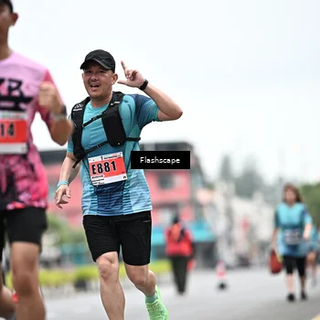 Runner Photo 8942235