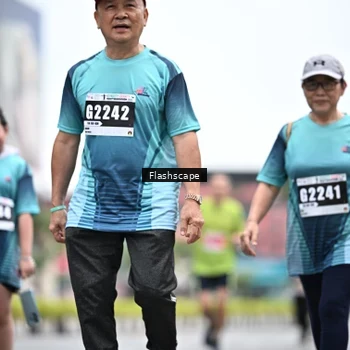 Runner Photo 8942409