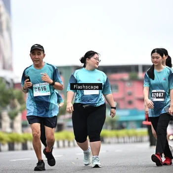 Runner Photo 8942445