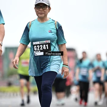 Runner Photo 8942476