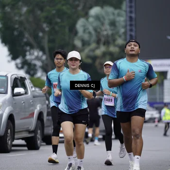 Runner Photo 8942676