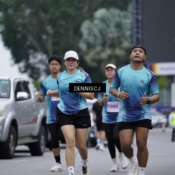 Runner Photo 8942702