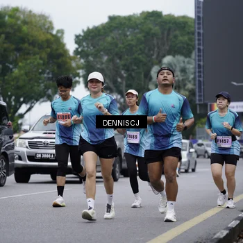 Runner Photo 8942711