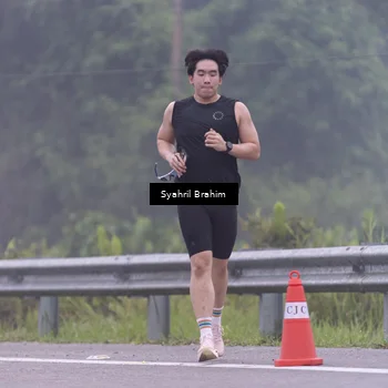 Runner Photo 8942973