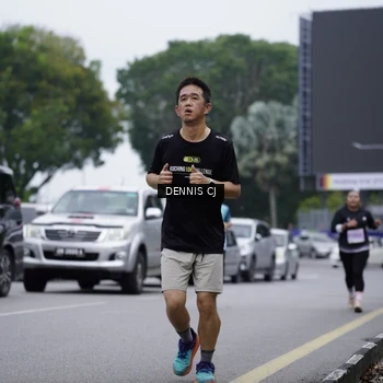Runner Photo 8943007