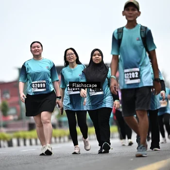 Runner Photo 8943012