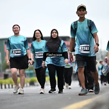 Runner Photo 8943034