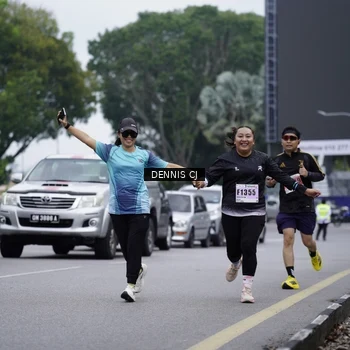 Runner Photo 8943057