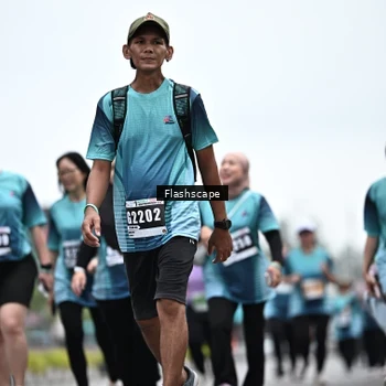 Runner Photo 8943071