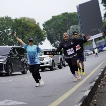 Runner Photo 8943101