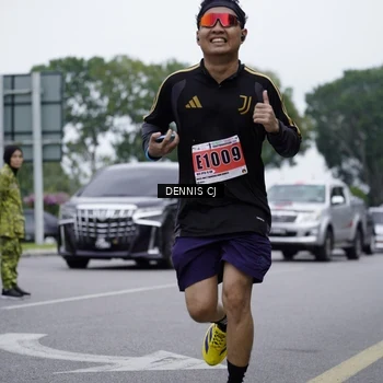 Runner Photo 8943143