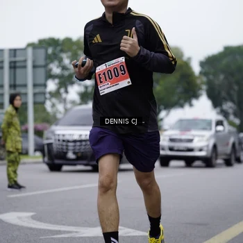 Runner Photo 8943152