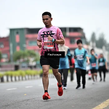 Runner Photo 8943198