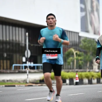 Runner Photo 8943250