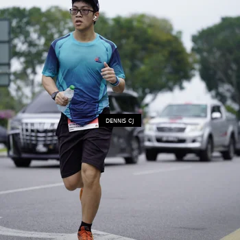 Runner Photo 8943315