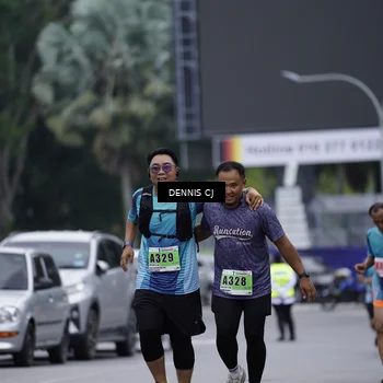 Runner Photo 8943410