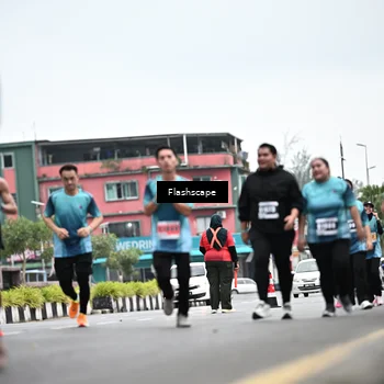 Runner Photo 8943416
