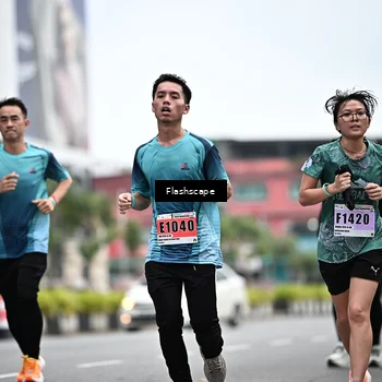 Runner Photo 8943431