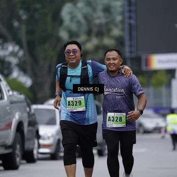 Runner Photo 8943458