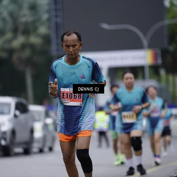 Runner Photo 8943504
