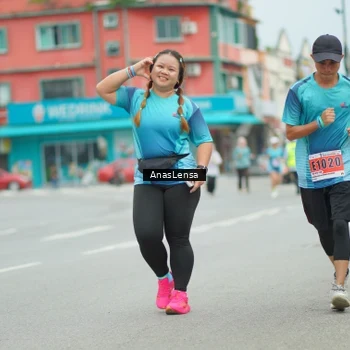 Runner Photo 8943548