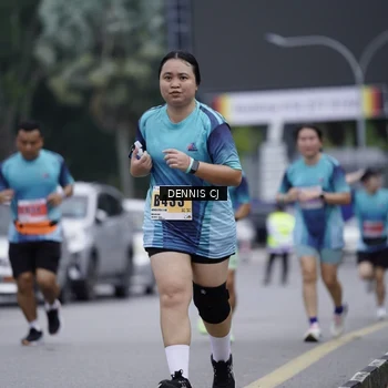 Runner Photo 8943571