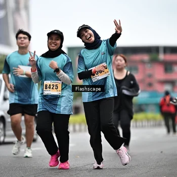 Runner Photo 8943576