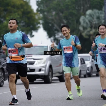 Runner Photo 8943607