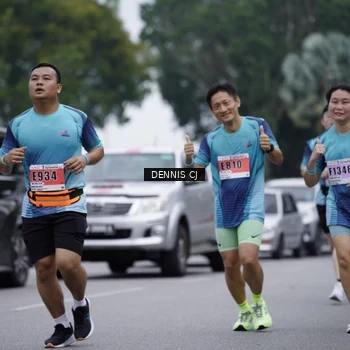 Runner Photo 8943623