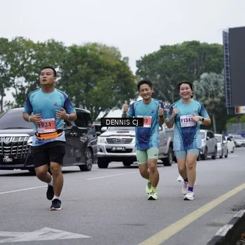 Runner Photo 8943629
