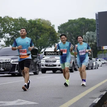 Runner Photo 8943634
