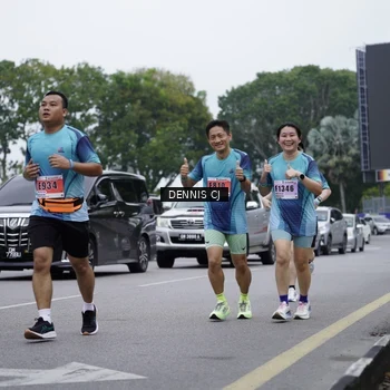 Runner Photo 8943648