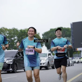 Runner Photo 8943678
