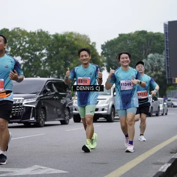 Runner Photo 8943689