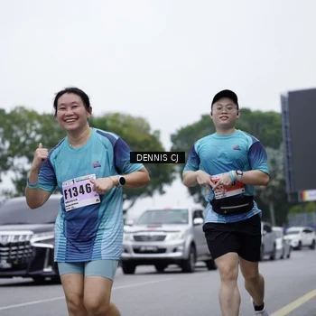 Runner Photo 8943698