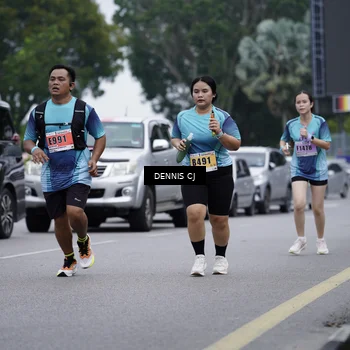 Runner Photo 8943748