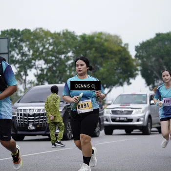 Runner Photo 8943767