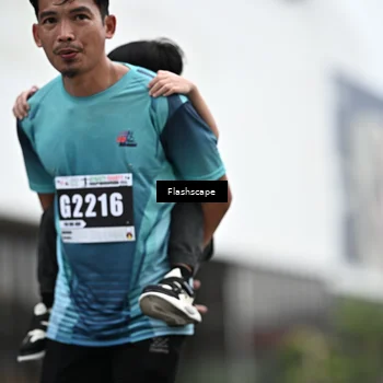 Runner Photo 8943771