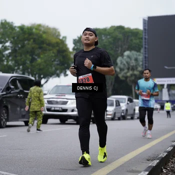 Runner Photo 8943802