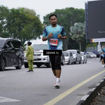 Runner Photo 8943832