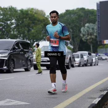 Runner Photo 8943857