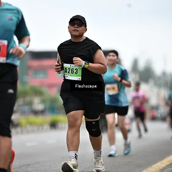 Runner Photo 8943869