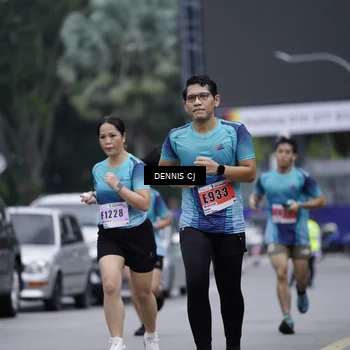 Runner Photo 8943888