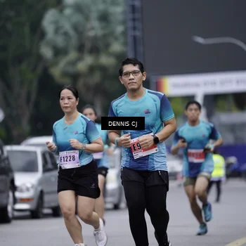 Runner Photo 8943909
