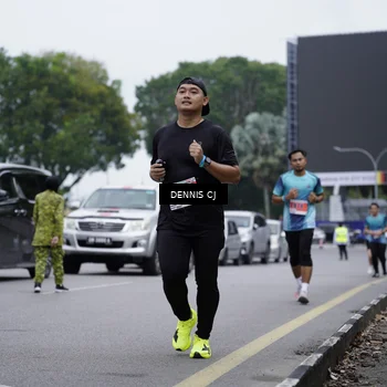 Runner Photo 8943926
