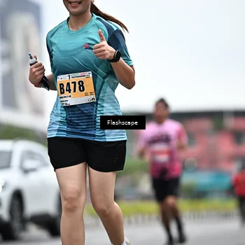 Runner Photo 8943982